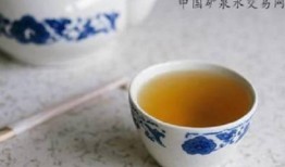 高血压病人的茶文化，适宜的茶类与健康指南