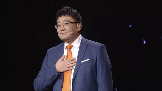 王志安，YouTube上的中国声音